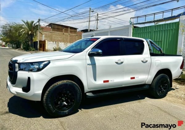 TOYOTA MODELO HILUX SRV AÑO 2024 PRECIO S/.110,000.00 - Imagen 3